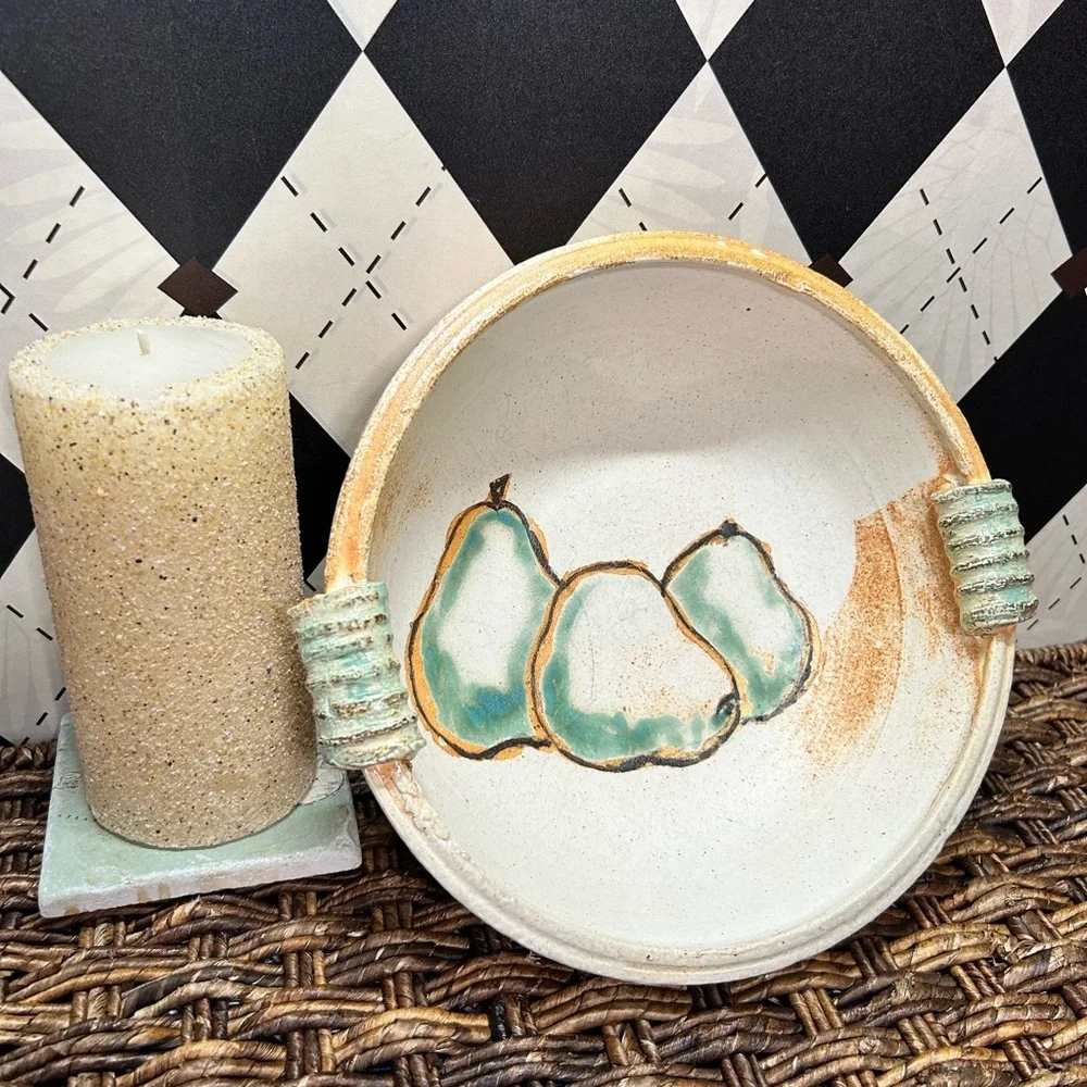 Handcrafted Pear‎ Motif Ceramic Bowl – Artisan Studio Pottery